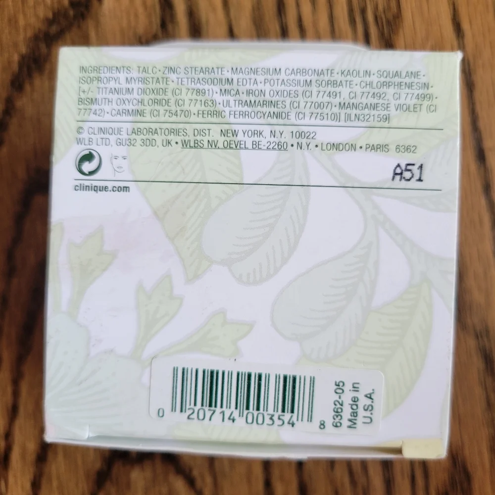 Clinique Blended Face Powder NEW